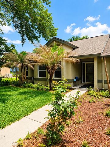2067 MAJESTIC WOODS BOULEVARD, Apopka, FL 32712