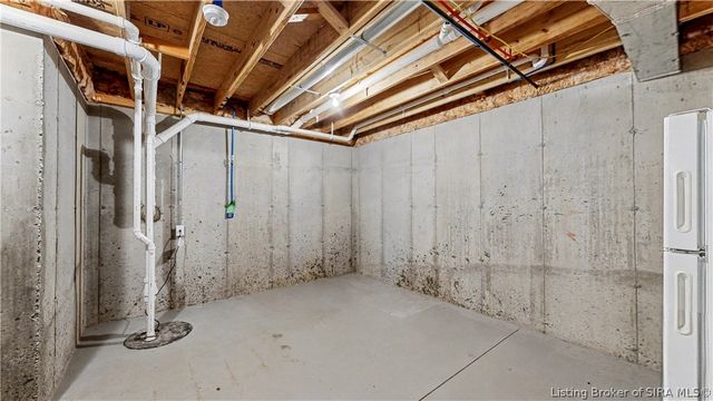 2123 Allen Way, Sellersburg, IN 47172