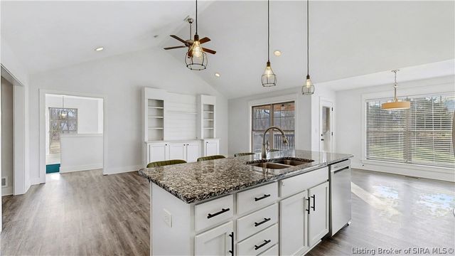 2123 Allen Way, Sellersburg, IN 47172