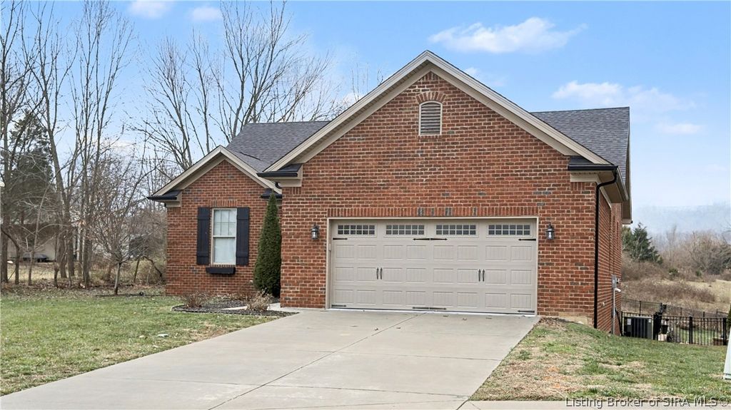 2123 Allen Way, Sellersburg, IN 47172