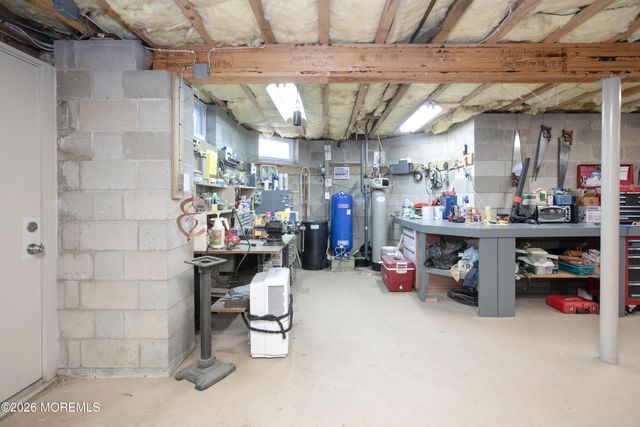 12 Marissa Drive, New Egypt, NJ 08533