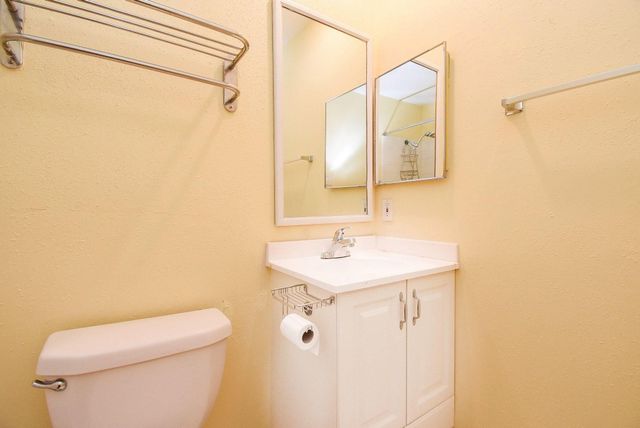 7802 Greenedge Drive, Houston, TX 77040