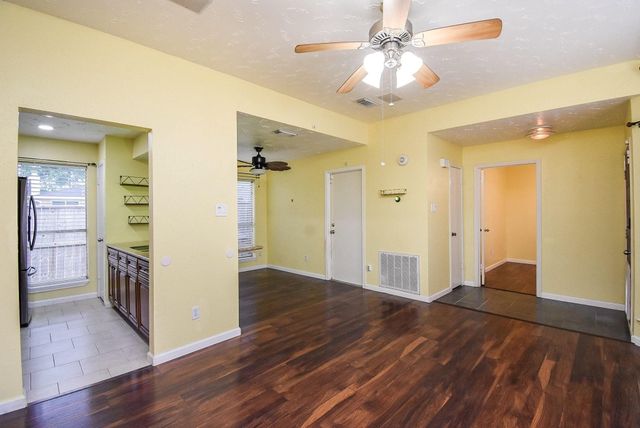 7802 Greenedge Drive, Houston, TX 77040