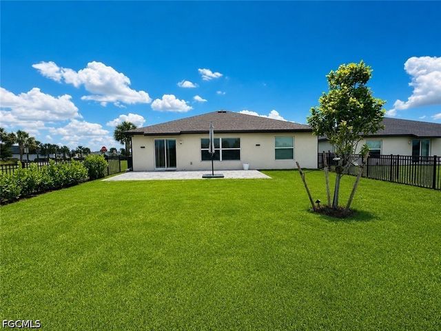 4117 San Clemente CT, North Fort Myers, FL 33917