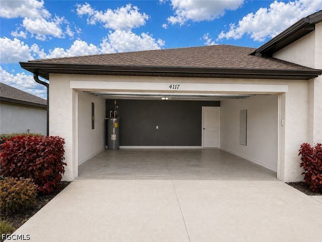 4117 San Clemente CT, North Fort Myers, FL 33917