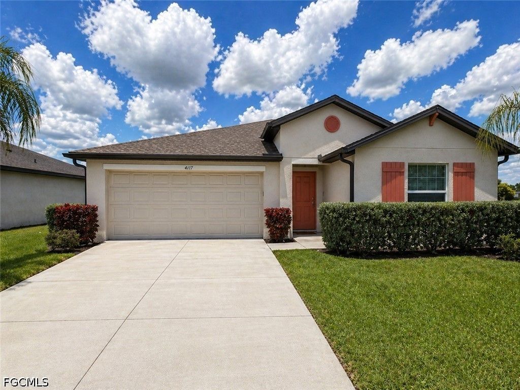 4117 San Clemente CT, North Fort Myers, FL 33917