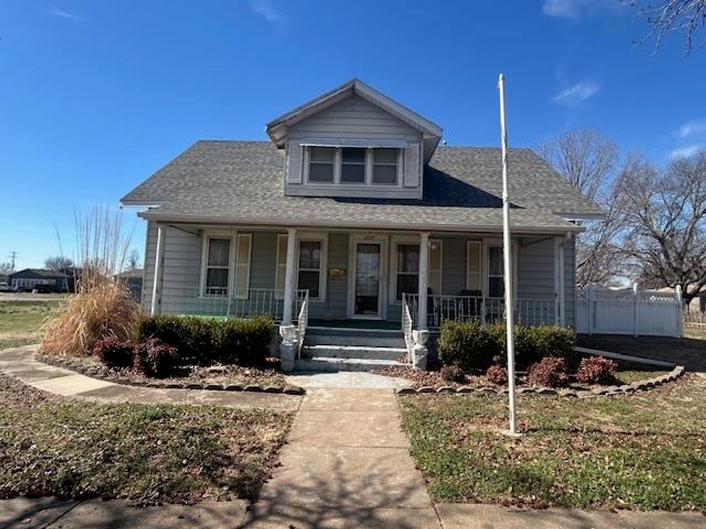 207 N Market, Caldwell, KS 67022