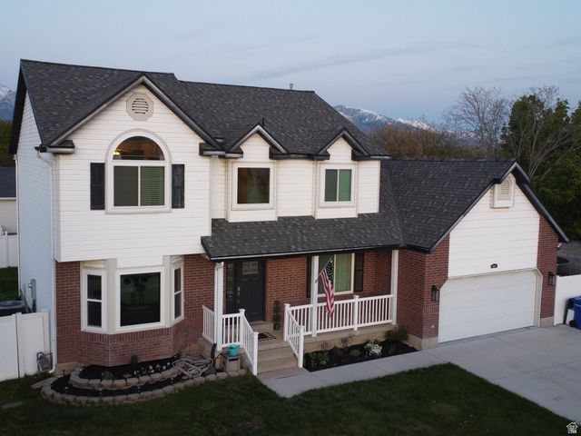 8233 S CREEKWOOD CIR, West Jordan, UT 84088
