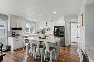 8233 S CREEKWOOD CIR, West Jordan, UT 84088
