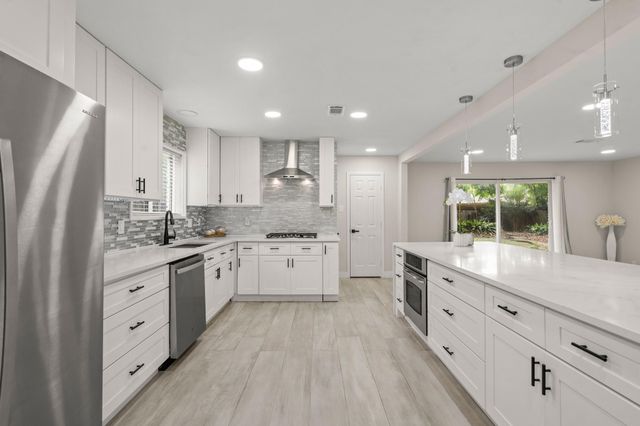 5510 Braesvalley Drive, Houston, TX 77096