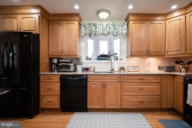 2409 SWEETBRIAR RD, Wilmington, DE 19810