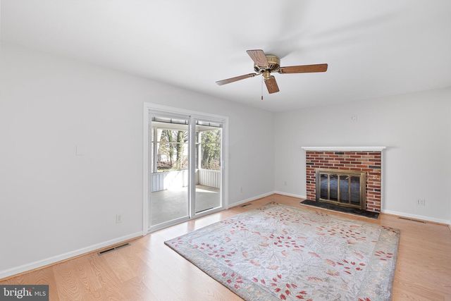 2409 SWEETBRIAR RD, Wilmington, DE 19810