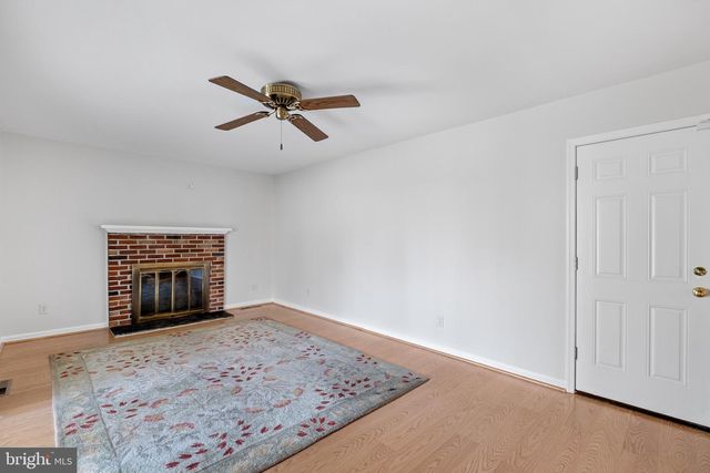 2409 SWEETBRIAR RD, Wilmington, DE 19810