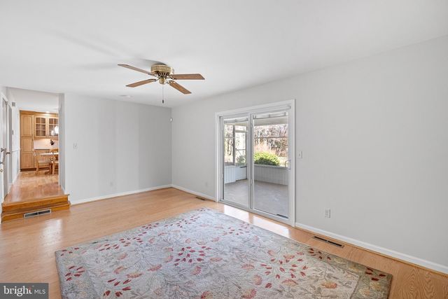 2409 SWEETBRIAR RD, Wilmington, DE 19810