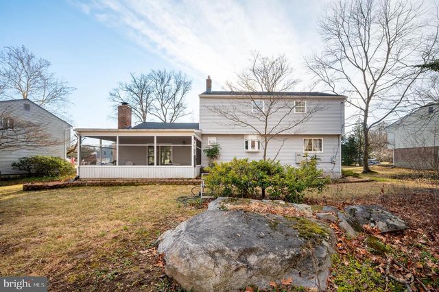 2409 SWEETBRIAR RD, Wilmington, DE 19810