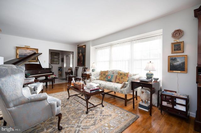 2409 SWEETBRIAR RD, Wilmington, DE 19810