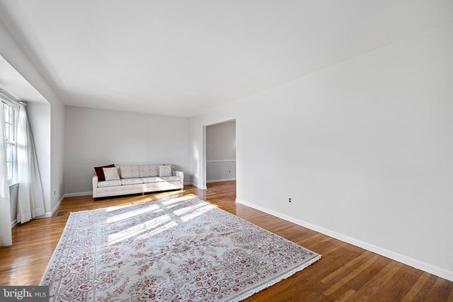 2409 SWEETBRIAR RD, Wilmington, DE 19810