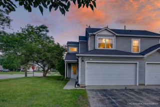 1320 Jenna Drive A, South Elgin, IL 60177