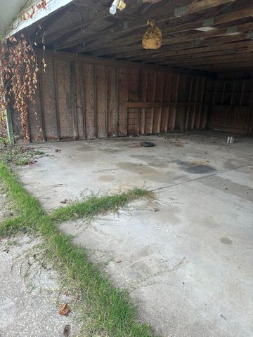 Hcr 69 Box 67, Oldfield, MO 65720