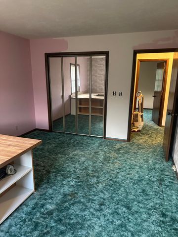 Hcr 69 Box 67, Oldfield, MO 65720