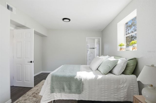 4940 LAKEWOOD DRIVE, Dade City, FL 33523