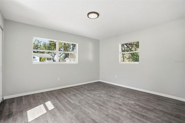 4940 LAKEWOOD DRIVE, Dade City, FL 33523