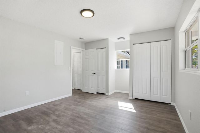 4940 LAKEWOOD DRIVE, Dade City, FL 33523