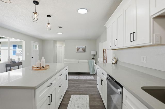 4940 LAKEWOOD DRIVE, Dade City, FL 33523