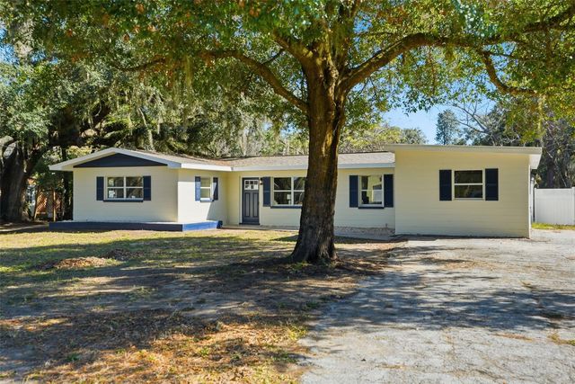 4940 LAKEWOOD DRIVE, Dade City, FL 33523