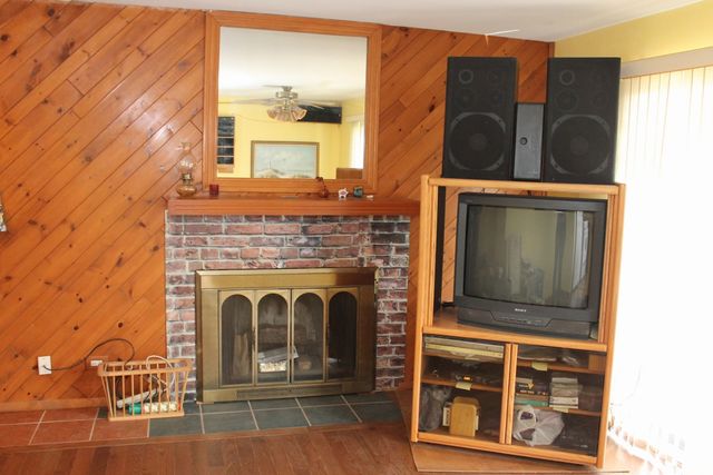 69 White Oaks Road 69, Fox Lake, IL 60020