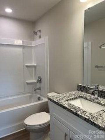 242 North Avenue, Troutman, NC 28166