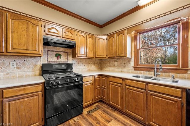 1021 Arbor Run Drive, Lewisville, NC 27023