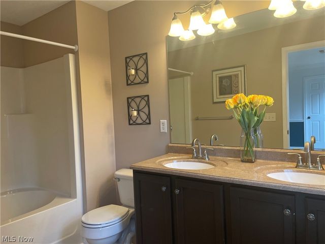 983 Tradewinds Cove, Painesville Twp, OH 44077