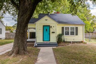 923 Sherman St, Salina, KS 67401