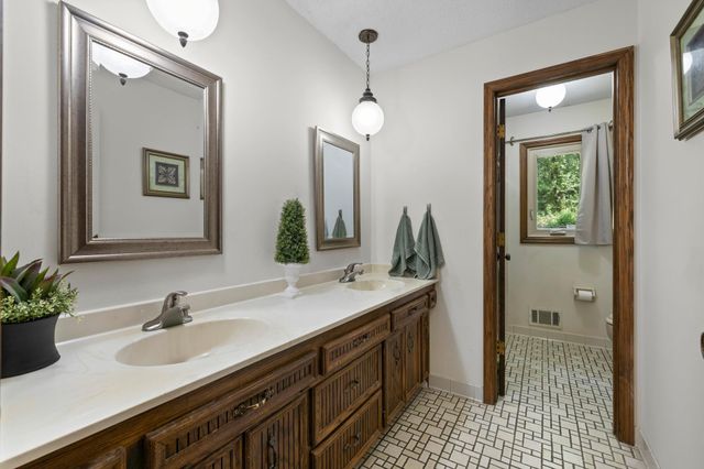 4115 Williston Road, Minnetonka, MN 55345