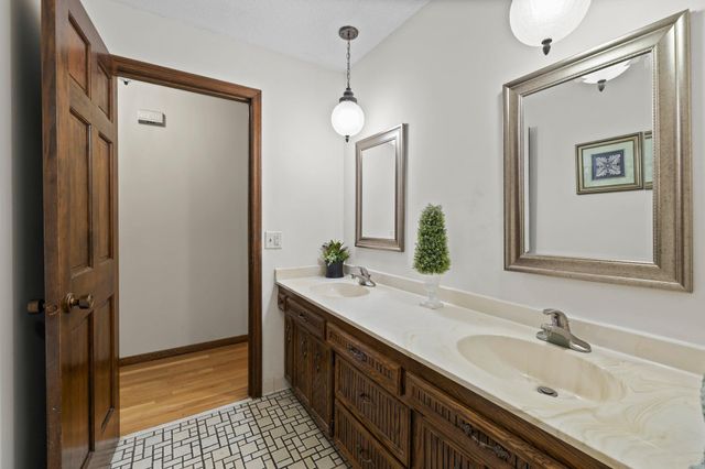 4115 Williston Road, Minnetonka, MN 55345