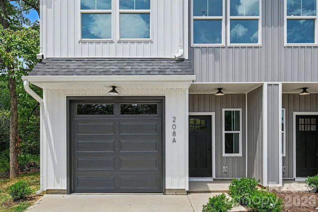 208 W Todd Lane A & B, Charlotte, NC 28208