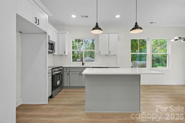 208 W Todd Lane A & B, Charlotte, NC 28208