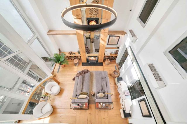 16 Minetta Lane, New York City, NY 10012