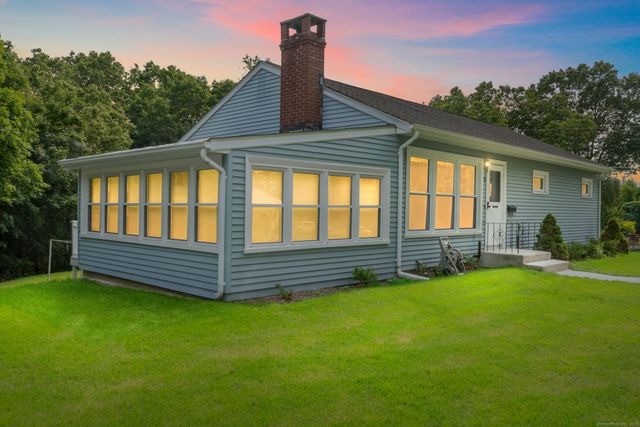 12 Paradise Lane, Norwich, CT 06380