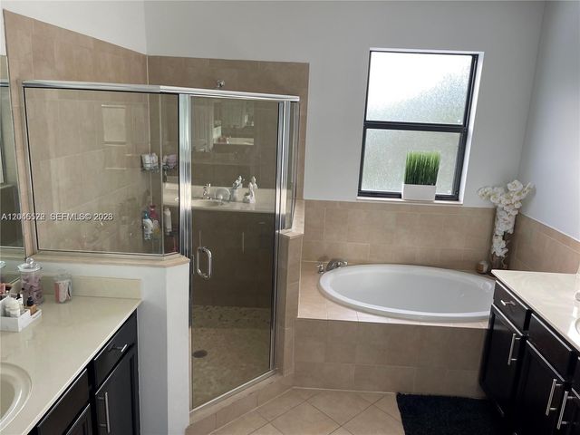 8719 W 33rd Avenue, Hialeah, FL 33018