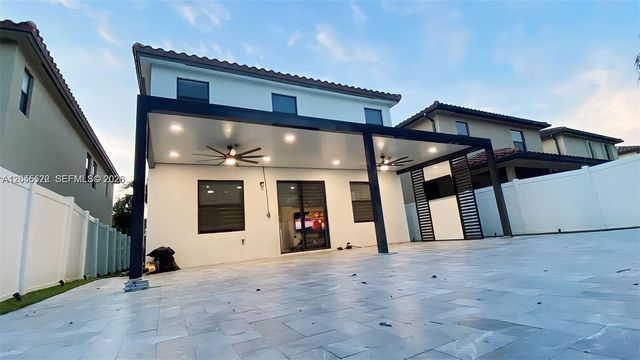 8719 W 33rd Avenue, Hialeah, FL 33018