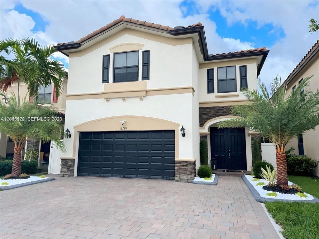 8719 W 33rd Avenue, Hialeah, FL 33018