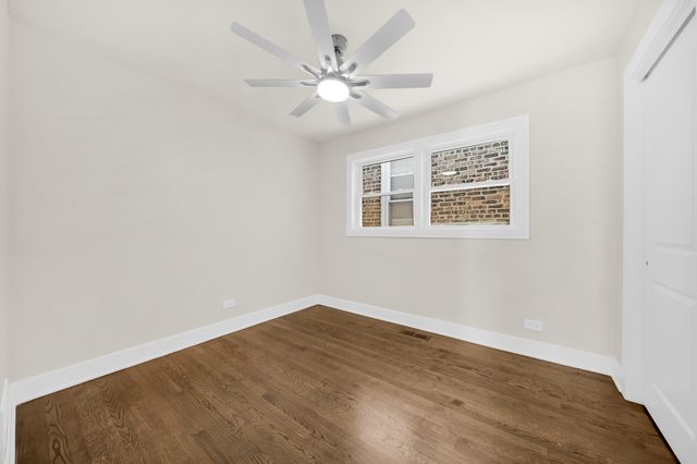 4331 S Campbell Avenue, Chicago, IL 60632