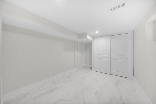 4331 S Campbell Avenue, Chicago, IL 60632