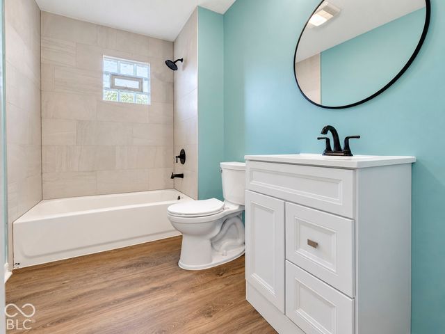 527 S Holt Road, Indianapolis, IN 46241