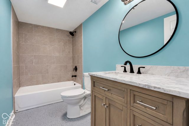 527 S Holt Road, Indianapolis, IN 46241