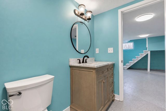 527 S Holt Road, Indianapolis, IN 46241
