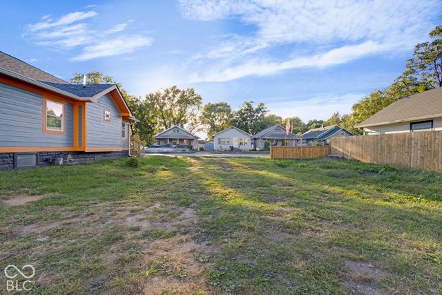 527 S Holt Road, Indianapolis, IN 46241