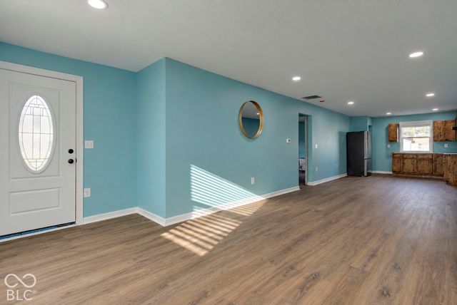 527 S Holt Road, Indianapolis, IN 46241